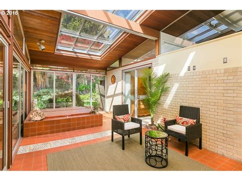 Alcoa Care-free home - oregonlive.com