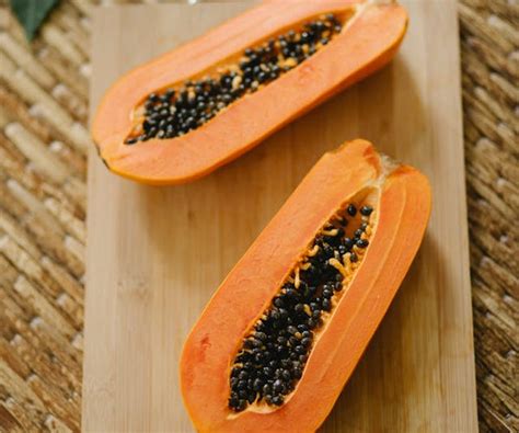 Improving Platelet Count with Papaya Leaf Juice: A Natural Approach ...