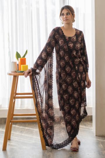 Experience the Vibrant Colors and Rich Textiles of India with Gulabo ...