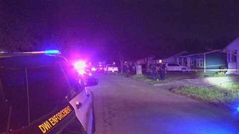 Man in critical condition after being shot multiple times | kens5.com