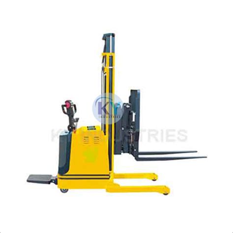 Electric Reach Stacker at Best Price, Electric Reach Stacker ...