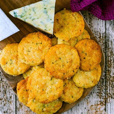 How To Cook Halloumi - Hungry Healthy Happy