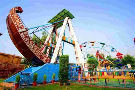 Best Amusement Parks in India: Operational Hours, Entry Fees & Location