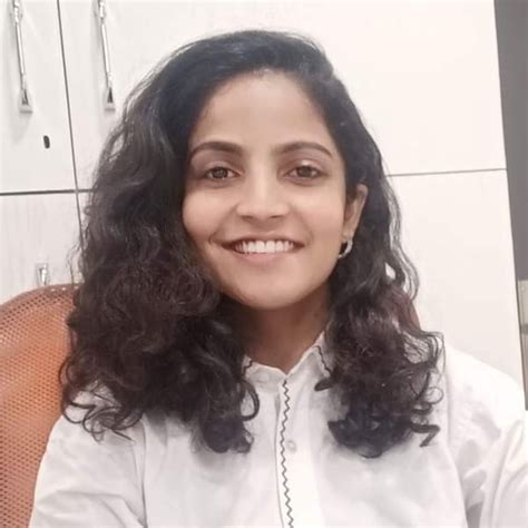 Priyanka - Yoga teacher in Gurugram - ₹800/h