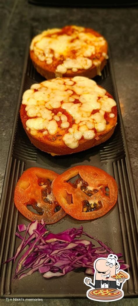 Menu at Sauce & Slice, Anand