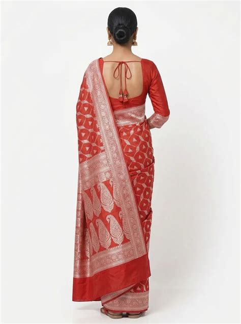 Women Red & Gold-Toned Geometric Woven Design Banarasi Saree – The ...