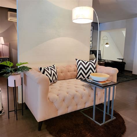 Minimalist White Loveseat – Azzo Modern Furniture