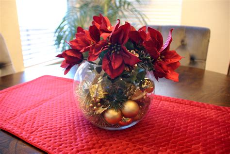 How to create an easy holiday centerpiece | Low cost Christmas decor ...