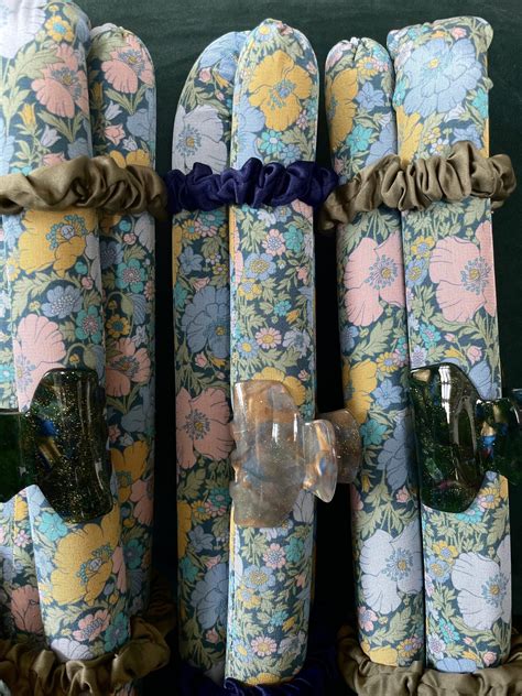 Silk-band in Blue/Pink Liberty Flower – Bénésoie