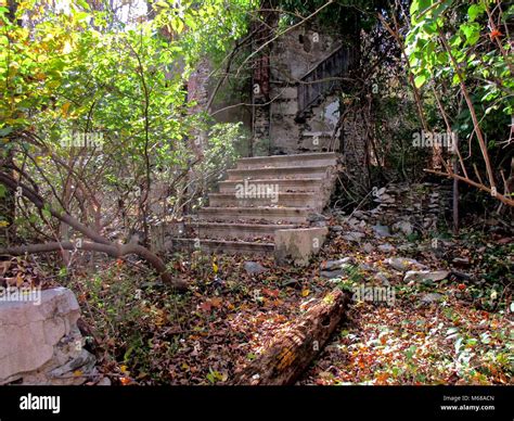 Highland, New York: Ruins of the Dr. Charles H. Roberts estate, in ...