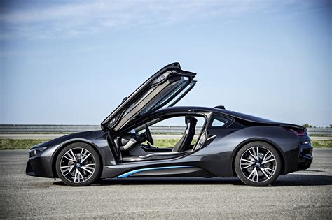 BMW i8 (2014) - picture 12 of 33