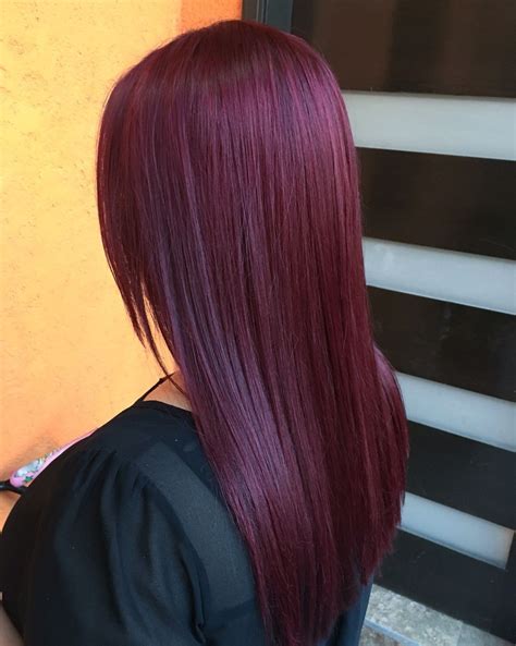 Plum Merlot Hair by @hairspray_studio | Şarap kırmızısı saç, Saç, Saç rengi