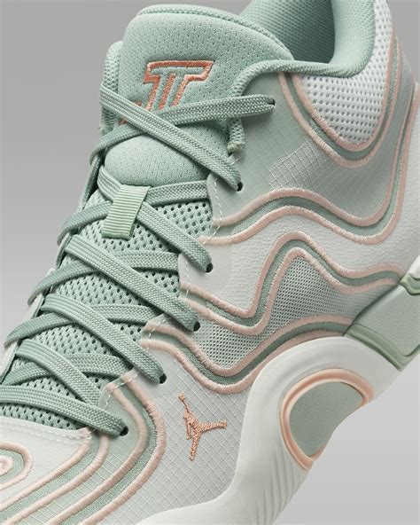 NIKE - Tatum 3 "Zero Days Off" in 2025 | Pink basketball shoes ...
