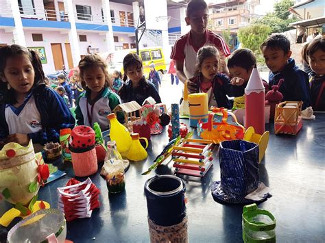 Shool Activity 的图像结果