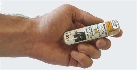 Epinephrine Auto-Injector 的图像结果