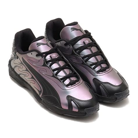 PUMA INHALE COLOR SHIFTING PUMA BLACK | atmos（アトモス） 公式オンラインストア