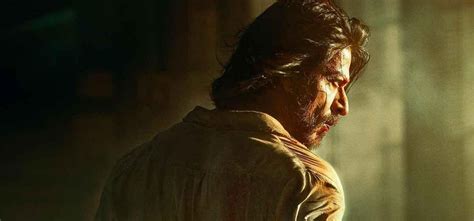 Shah Rukh Khan Much Bigger Star Than Yash: Ram Gopal Verma Says Pathaan ...