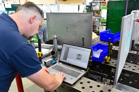 WE USE A REVOLUTIONARY 3D MEASUREMENT METHOD | Partitions and movable walls