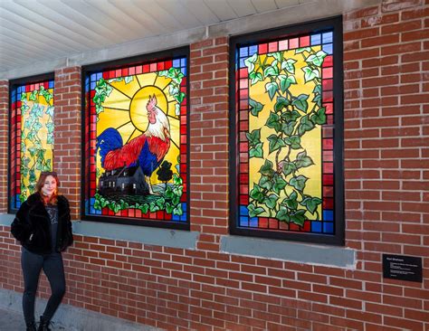 New glass artwork transforms MTA Staten Island Railway station; Here’s ...