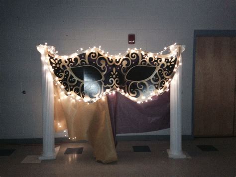 Pin by Cynthia Barrington on Grad decorations | Prom themes, Prom theme ...