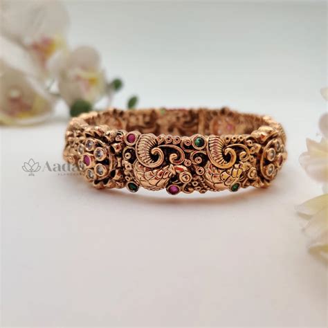 Peacock kada bracelet – Aadai Alangaram