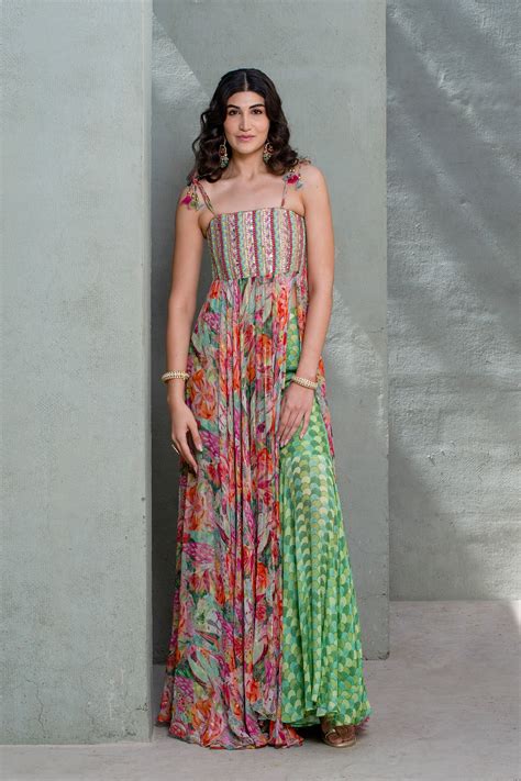 Botanical Blossom – Rishi and Vibhuti