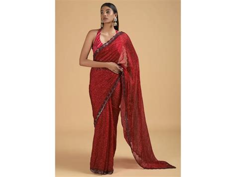 Red Outfits For Bridesmaids For Wedding Season