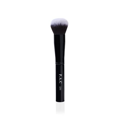 Pac Cosmetics Foundation Blending Brush 231