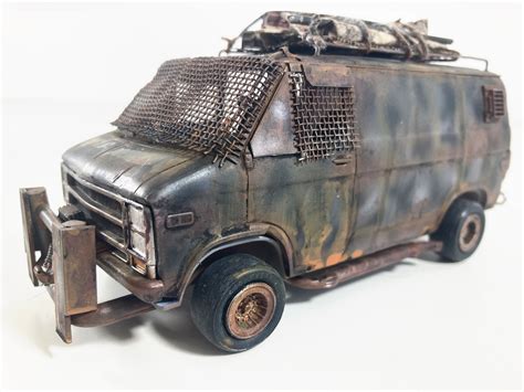 Zombie Apocalypse Van | Scale model built by Colin Higton