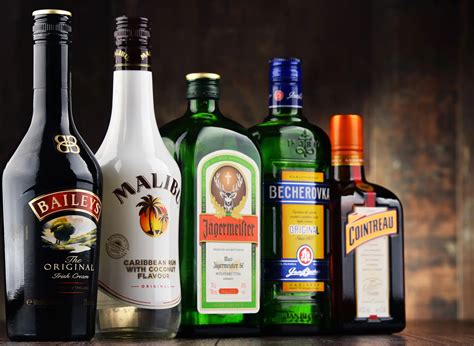 Liquor vs Liqueur – What’s The Difference