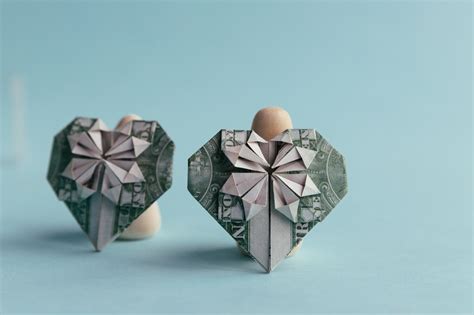 Easy Dollar Bill Origami Heart Instruction - Origami OK