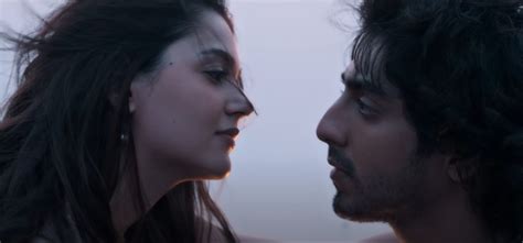 Saiyaara Teaser: Chunky Panday's Nephew Ahaan & Aneet Padda in YRF's ...