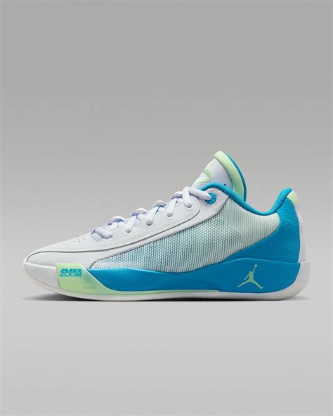 Luka .77 'Navigator’ Basketball Shoes. Nike BG