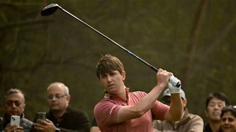 International Series India: Schniederjans bounces back from hip ...