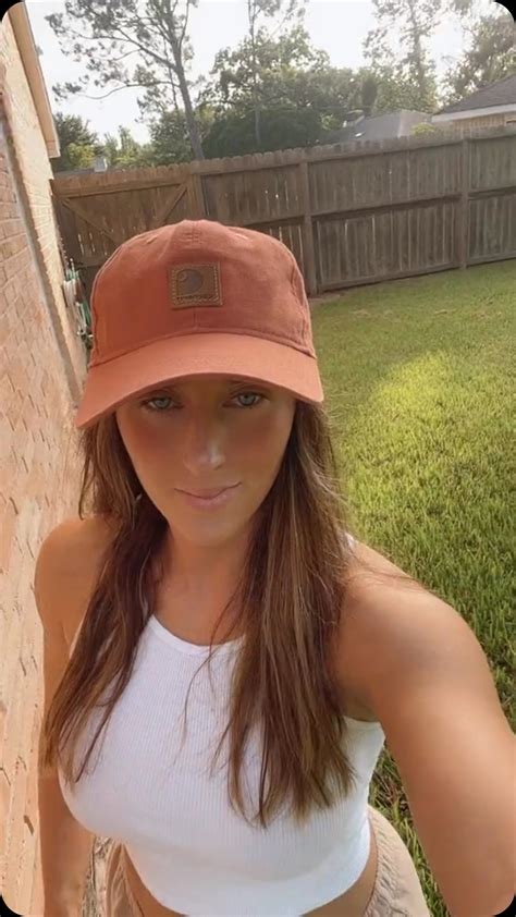 Khloe Kreamer | I’m ready for boating season | Instagram