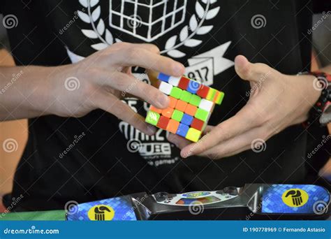 Speed Cube Competition 的图像结果