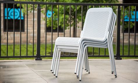 Public Metro Table & Chair - SketchUp Models