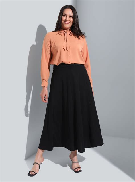Black - Unlined - Plus Size Skirt