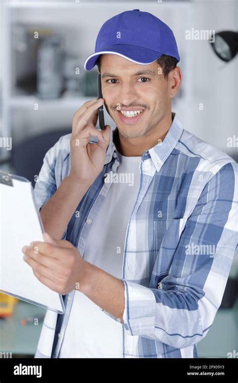 Photo of Business Owner Calling Someone 的图像结果