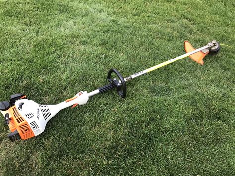 Stihl FS 55 weed eater for Sale in Hubbard, OH - OfferUp