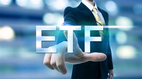投资ETF必看的三个网站 相比于股票，ETF具有风险较低，覆盖面广泛的特点。海外市场的ETF规模很大，近年来中国市场的ETF发展速度也很快 ...