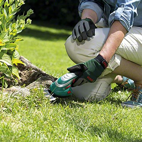 Bosch 600833102 Tosaerba e Sfoltirami a Batteria Isio Set  