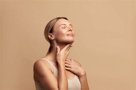 Experts weigh in on why should your skincare routine include your neck