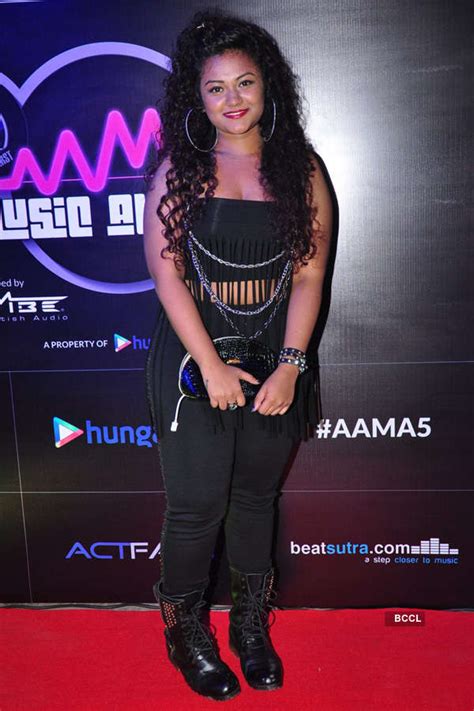 Artist Aloud Music Awards '16 | Artist Aloud Music Awards '16 Celebrity ...