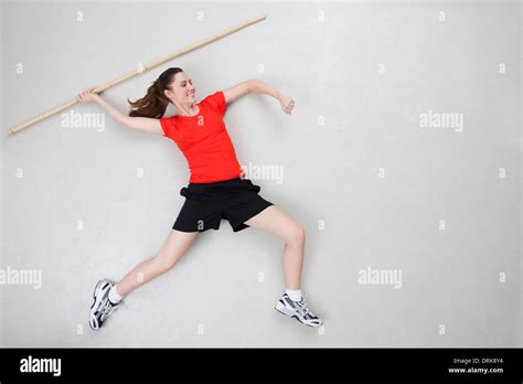 Girls Javelin Throw 的图像结果