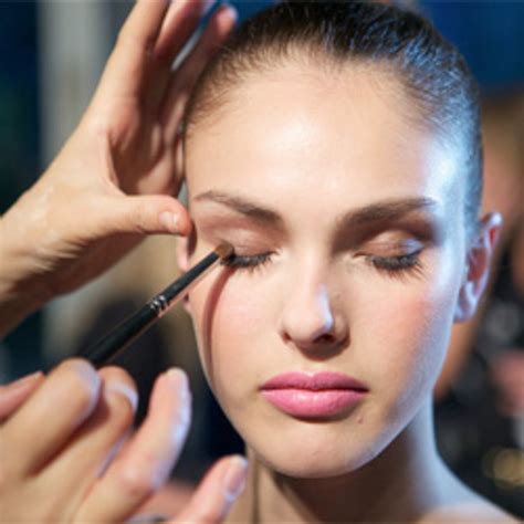 6 sexy makeup tips | Canadian Living