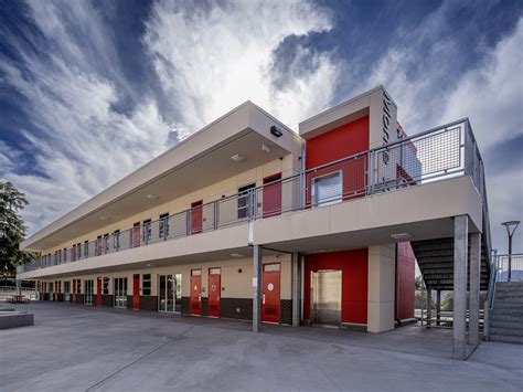 Classroom Building 的图像结果