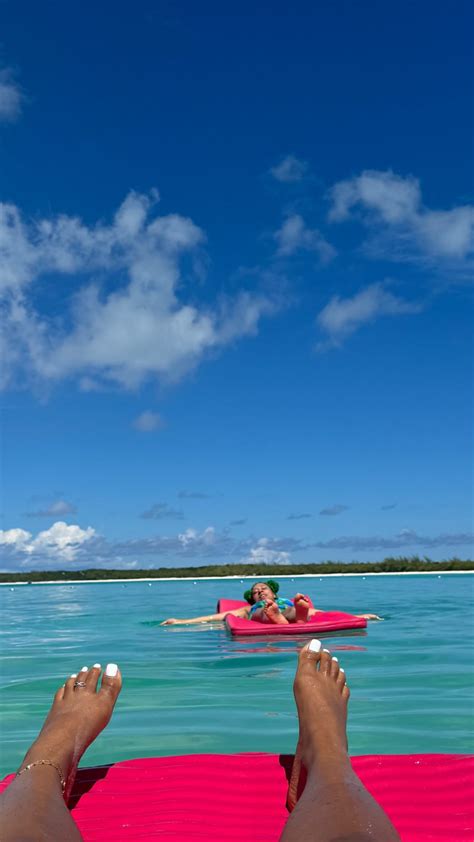 Kalani Rodgers's feet