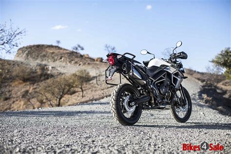 Triumph Tiger 800 XCA price, specs, mileage, colours, photos and ...