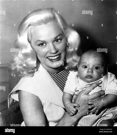 Mamie van doren mamie van hi-res stock photography and images - Alamy